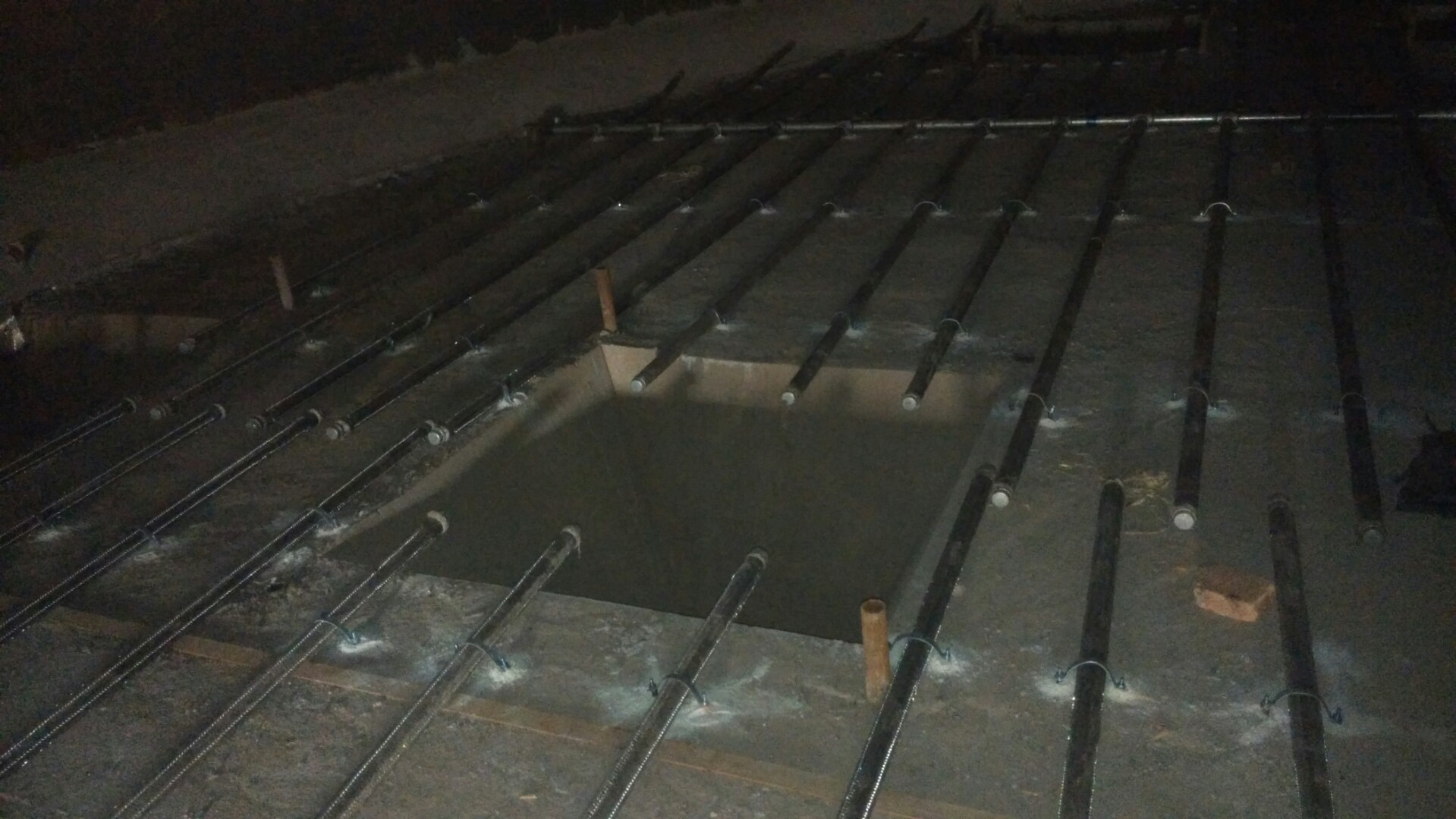 阿鲁科尔沁流化棒